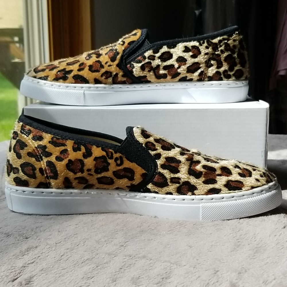 NWOT leopard print sneakers